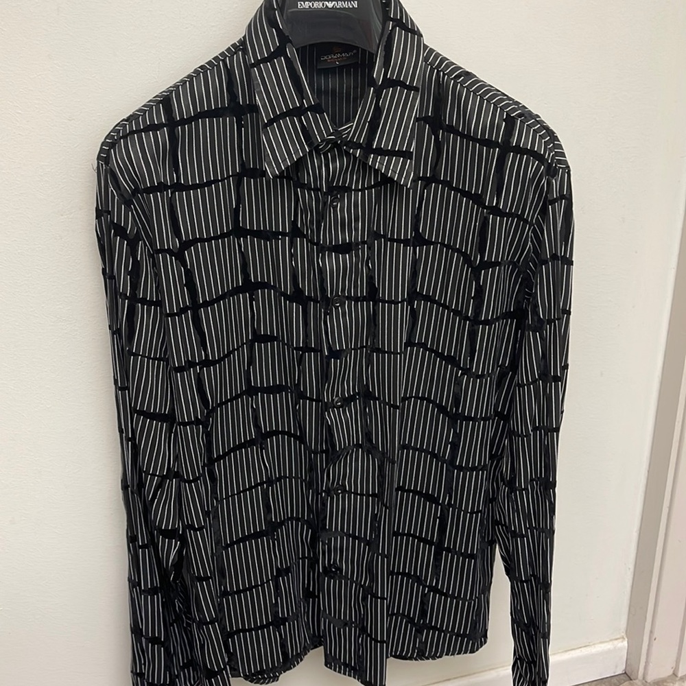 Vintage 1990s men’s Doramafi Sicillas velvet burn on dress shirt